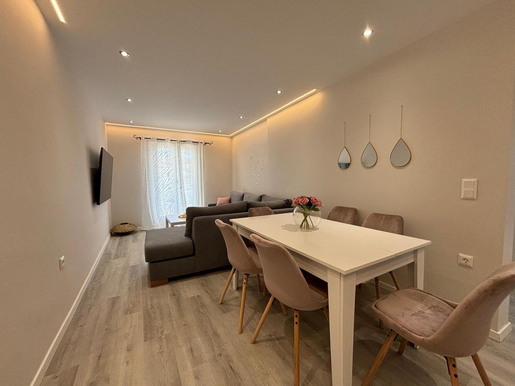 Mayflower Apartments Kassiopi Extérieur photo