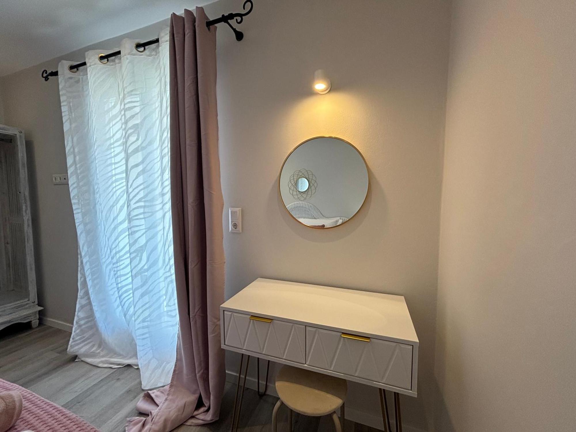 Mayflower Apartments Kassiopi Extérieur photo