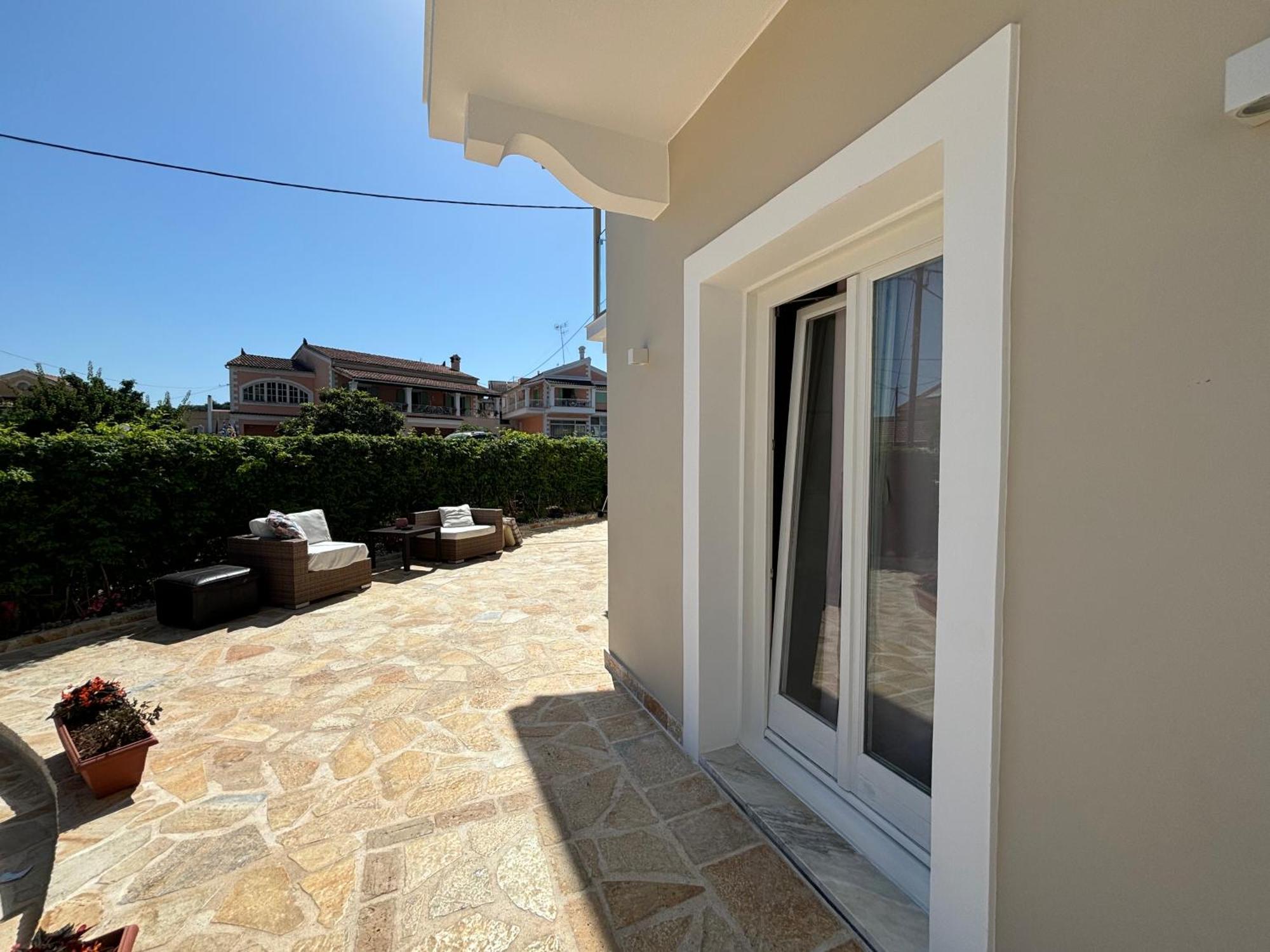 Mayflower Apartments Kassiopi Extérieur photo