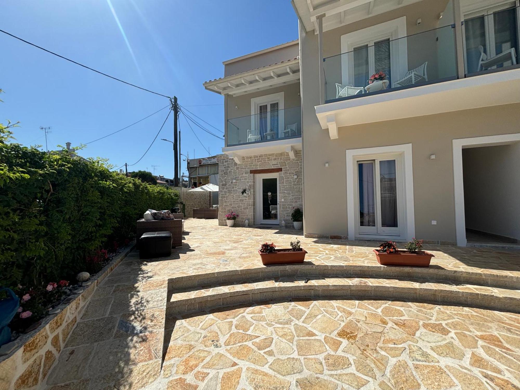 Mayflower Apartments Kassiopi Extérieur photo