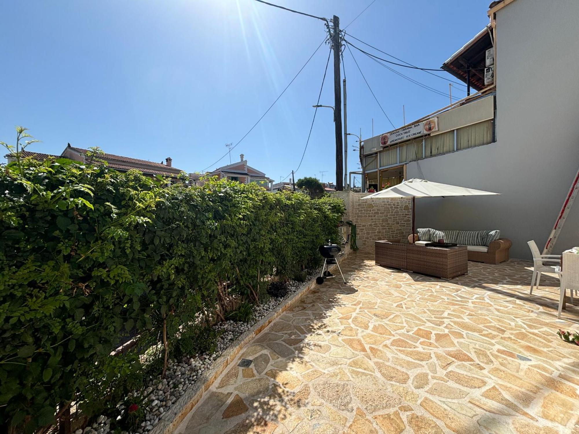 Mayflower Apartments Kassiopi Extérieur photo